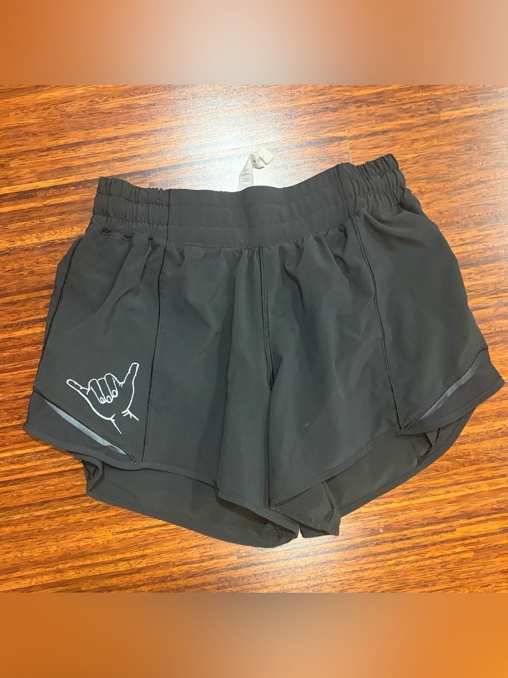 Lululemon Hotty Hot Short II Black Sold Out Hawaii Exclusive Sz 6 4” Inseam